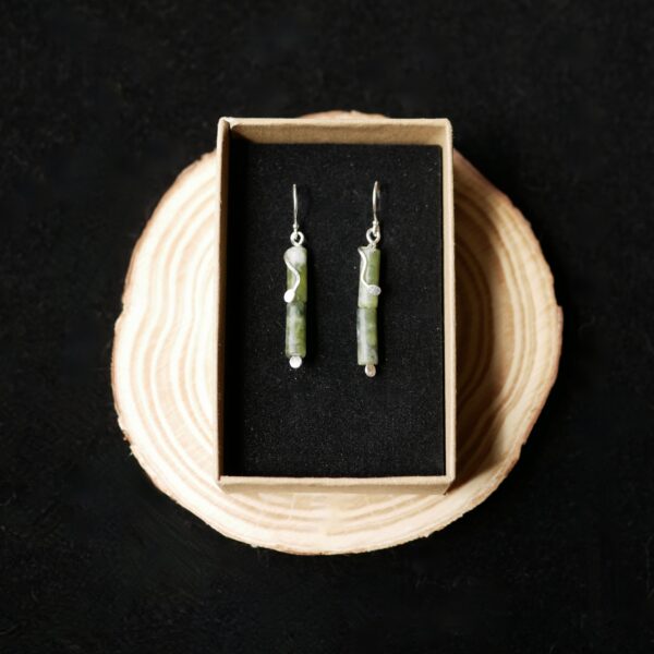 P1220368 Woodland Ivy Earrings (medium)