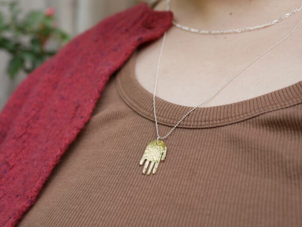 P1220735 2 Makers Hand Pendant
